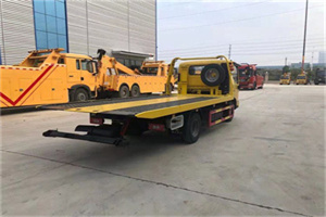 南沙群岛非事故拖车